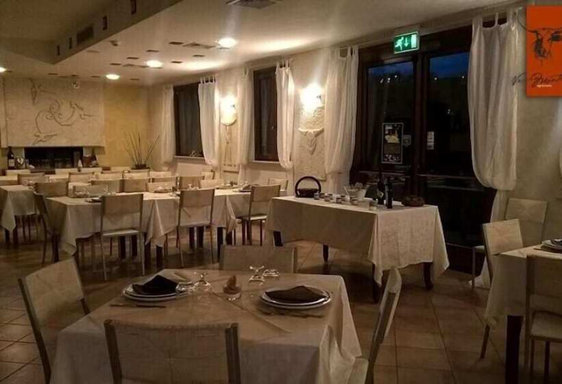 فندق ريفى Agriturismo Vecchia Monta