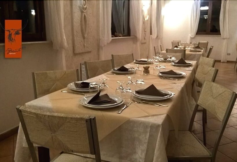 فندق ريفى Agriturismo Vecchia Monta