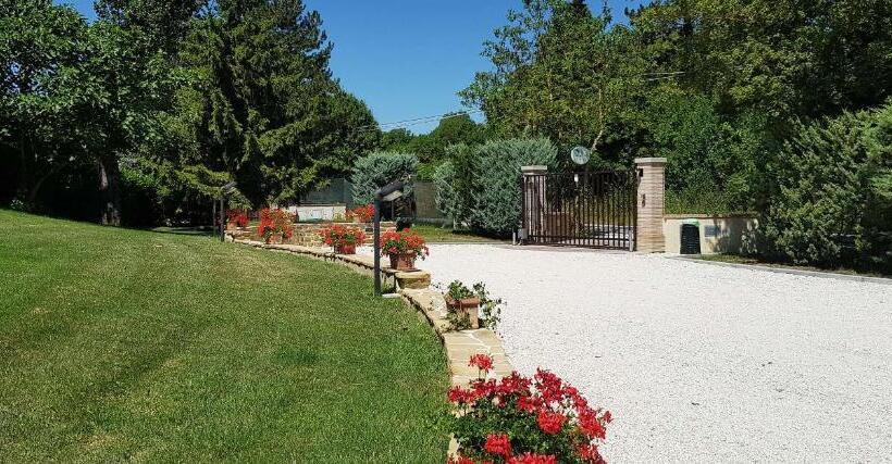 Сельский отель Agriturismo Villa Maria Pia