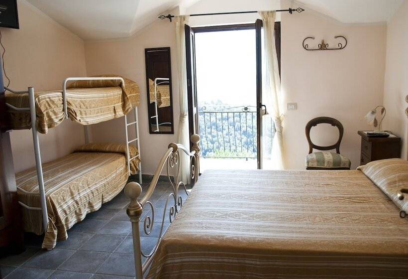 בית מלון כפרי La Fontana Dei Monaci Di Stefania Astore