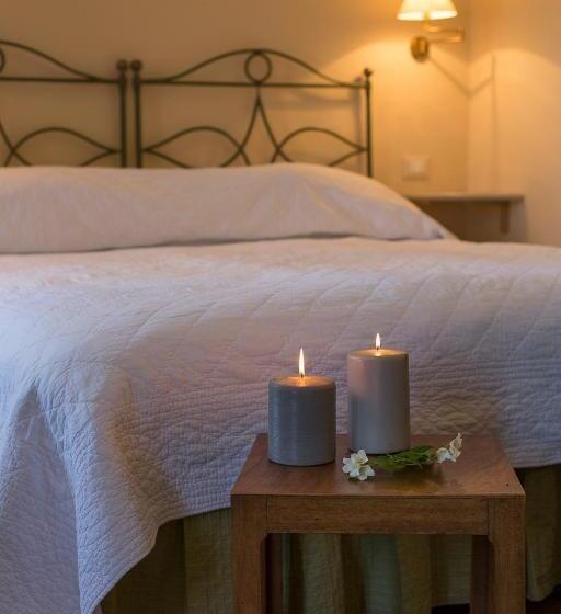 田舎風ホテル Marchesi Alfieri Cantine E Ospitalità