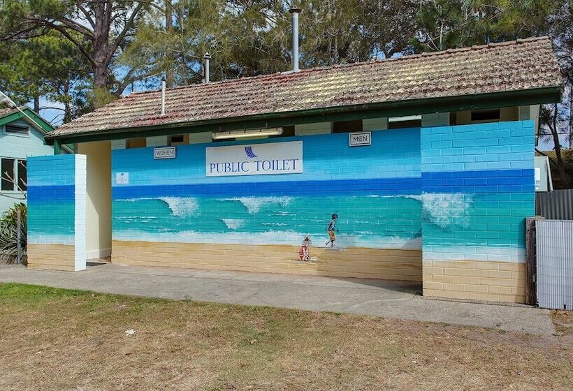 בית מלון כפרי Stuarts Point Holiday Park