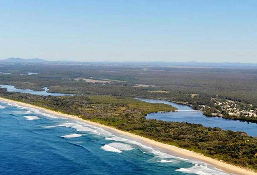 בית מלון כפרי Stuarts Point Holiday Park