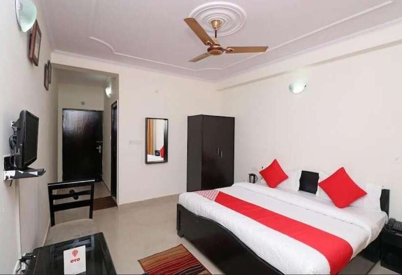 فندق Traveller Inn