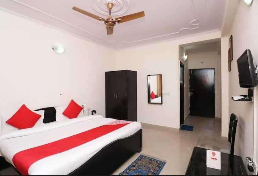 فندق Traveller Inn