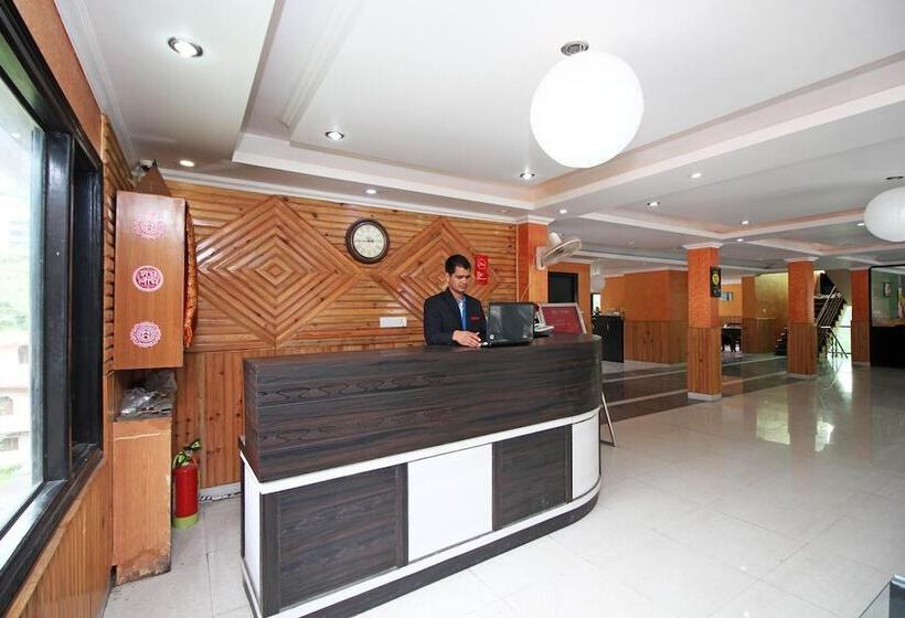 فندق Traveller Inn