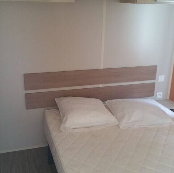 ホテル Ushuaïa Villages Camping Figurotta