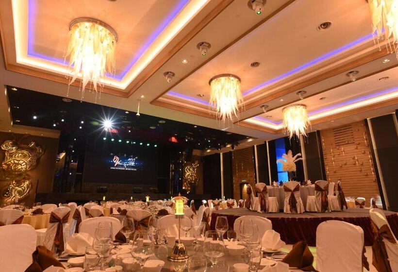 Vangohh Eminent Hotel & Spa