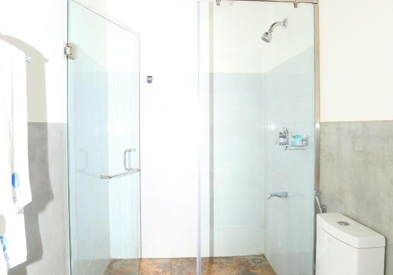 Отель Villa Peacock Walahanduwa Galle