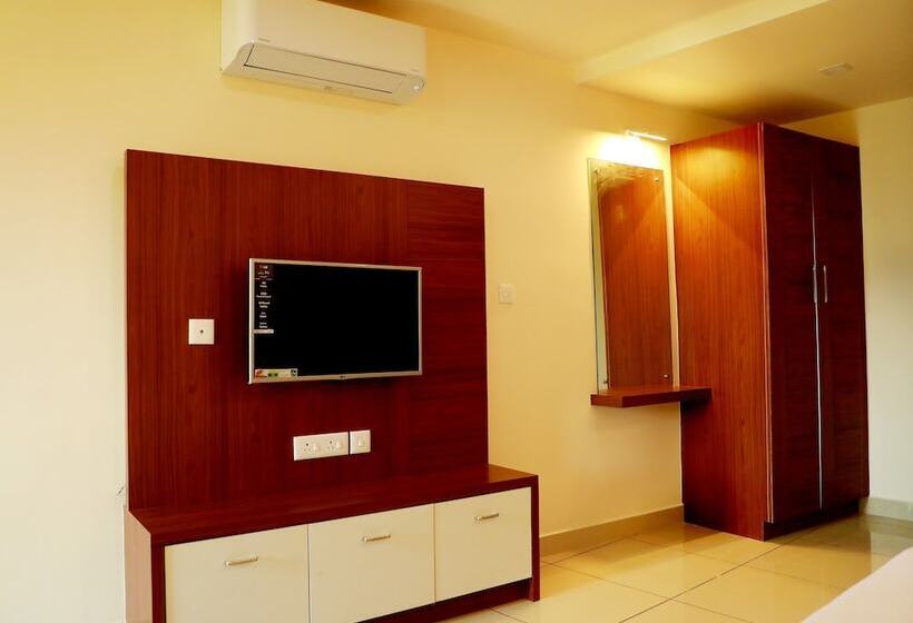 ホテル Wayanad Royal Crown