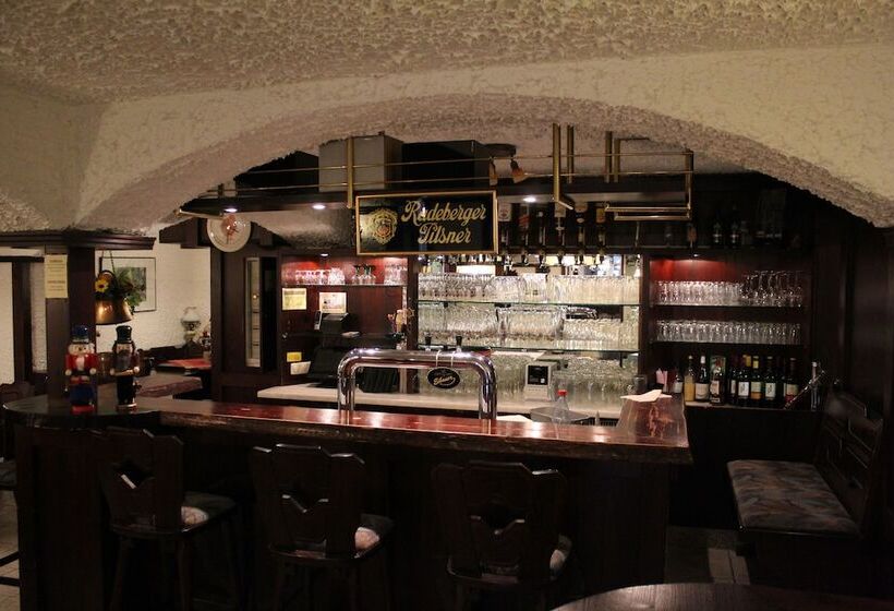 בית מלון כפרי Zum Erbgericht