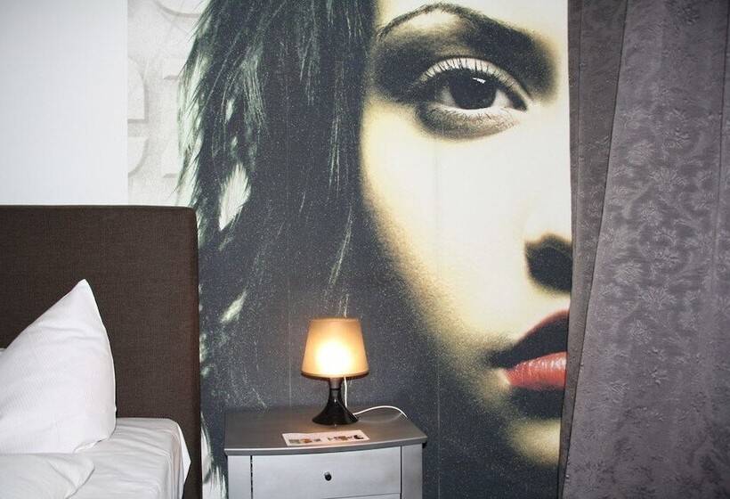 Landhotel Schloss Sörgenloch