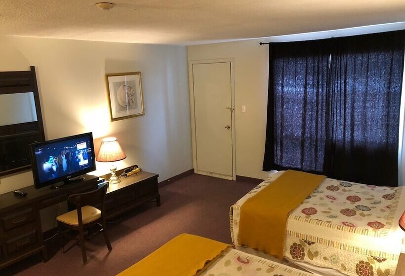 فندق على الطريق Spanish River Inn