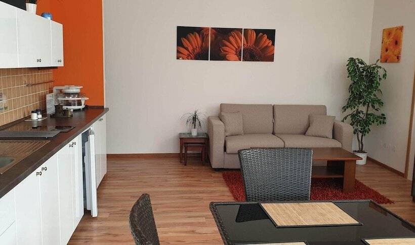 פנסיון Apartma Transpet