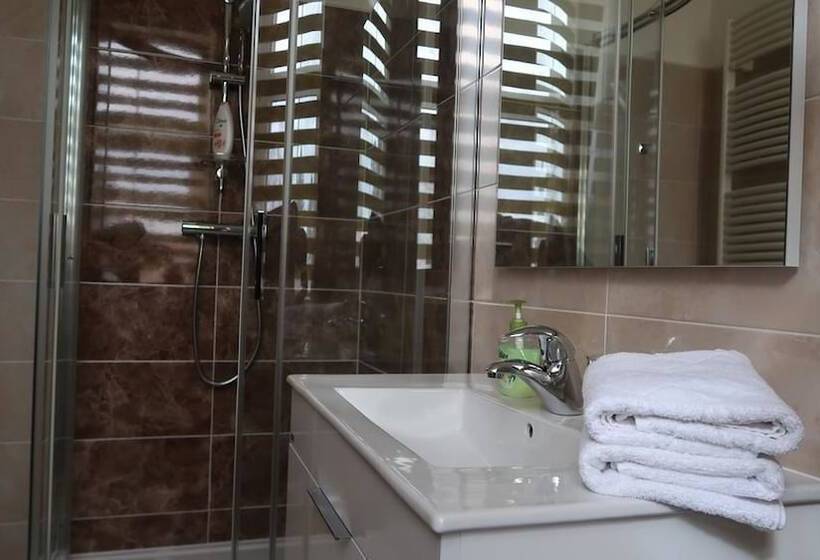 פנסיון Apartma Transpet