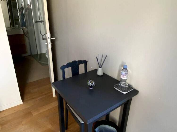 פנסיון Au 10 Bed & Breakfast