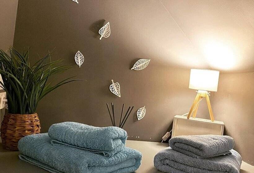 פנסיון Au 10 Bed & Breakfast