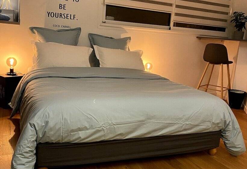 פנסיון Au 10 Bed & Breakfast