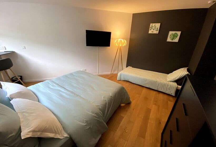 פנסיון Au 10 Bed & Breakfast