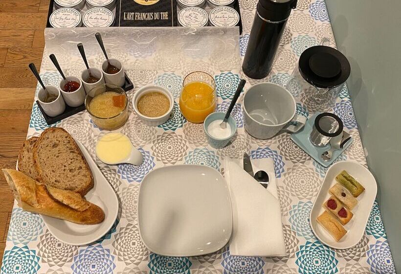 بنسيون Au 10 Bed & Breakfast