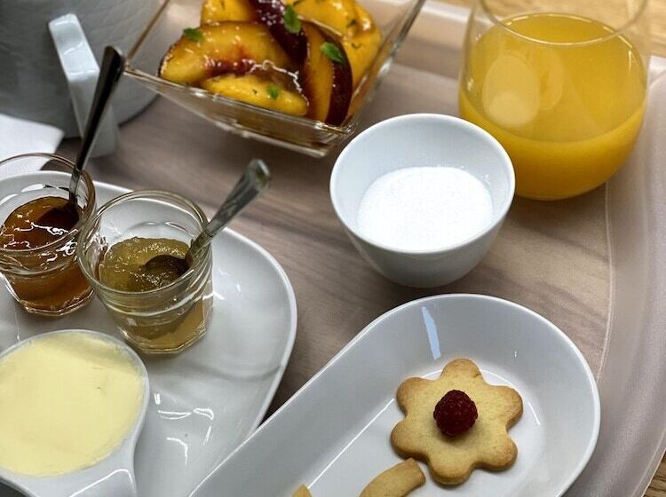 بنسيون Au 10 Bed & Breakfast