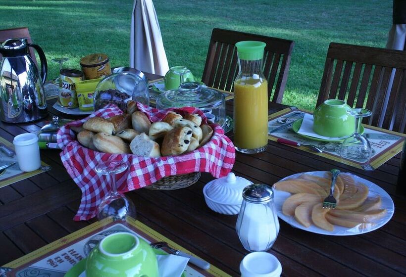 Пансион Domaine De La Haute Poignandière