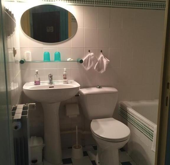 بنسيون Domaine De Brousson