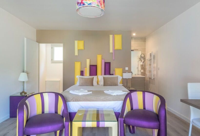 פנסיון Domaine Des Pierres Dorées