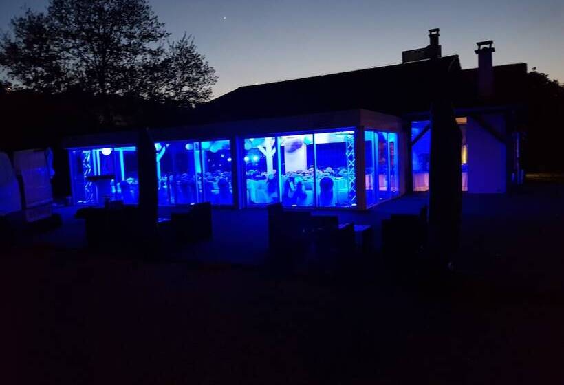 פנסיון Domaine Des Pierres Dorées