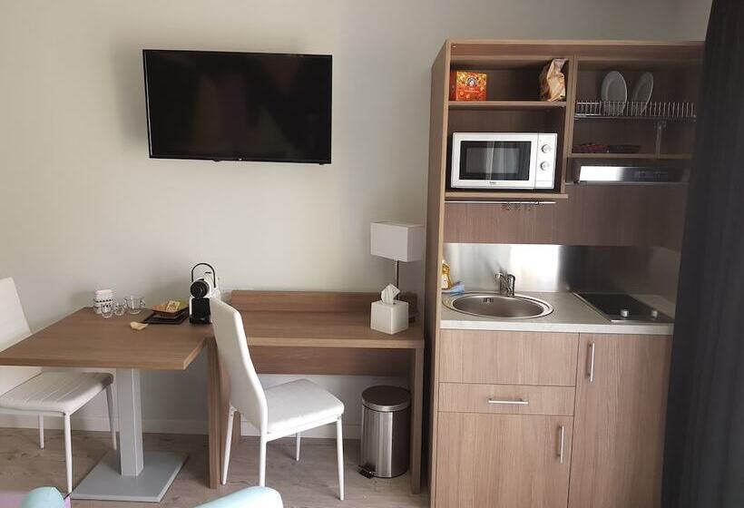 פנסיון Domaine Des Pierres Dorées