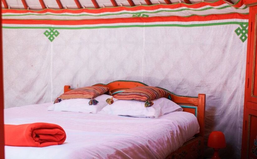 膳宿费 Du Coq à L'âne