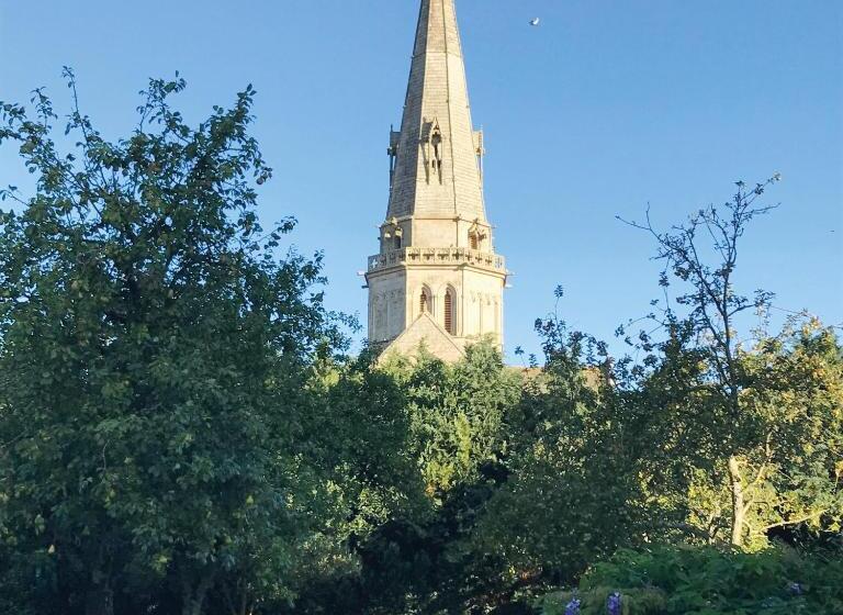 膳宿费 Ker Feuchidoul