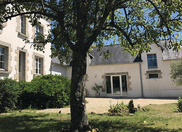 膳宿费 Ker Feuchidoul