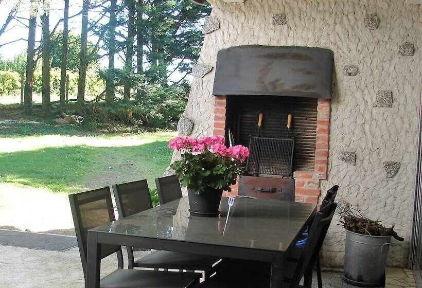 بنسيون La Folie