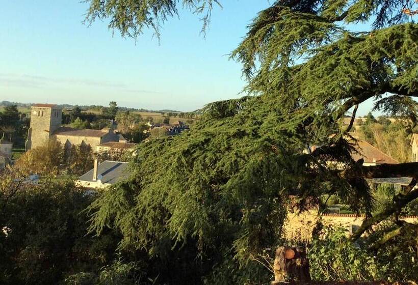 膳宿费 La Maison Du Pinier