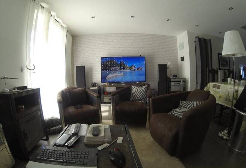 Пансион Le Gîte De Chérisey