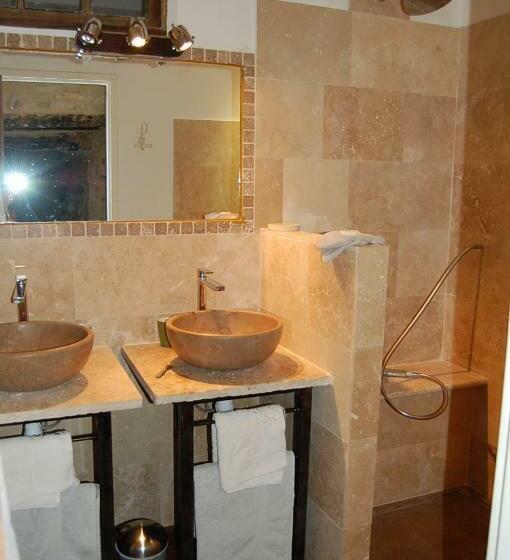 膳宿费 Le Jas De Péguier