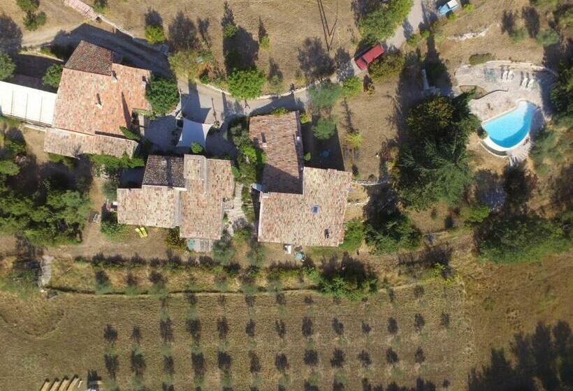 膳宿费 Le Jas De Péguier