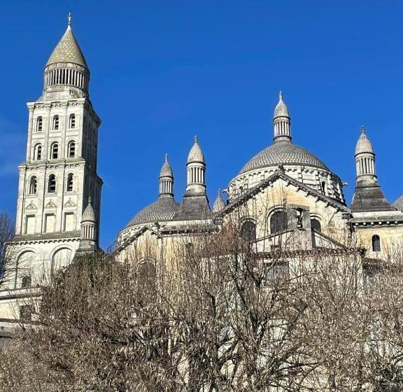 Пансион Le Patio Chambres Et Tables D Hôtes