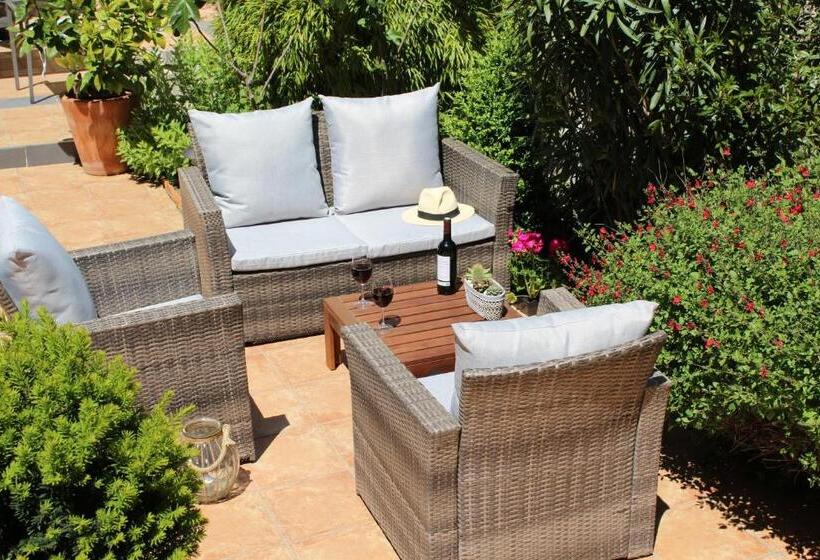 Пансион Le Patio Chambres Et Tables D Hôtes