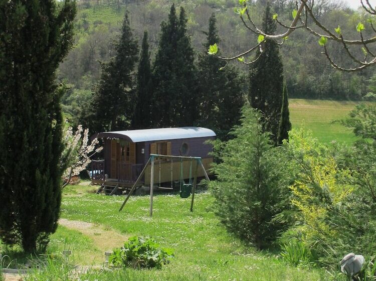 Пансион Les Roulottes Du Lauragais