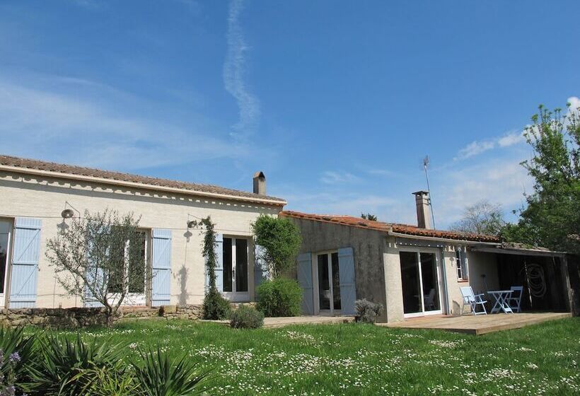 ペンション Les Roulottes Du Lauragais