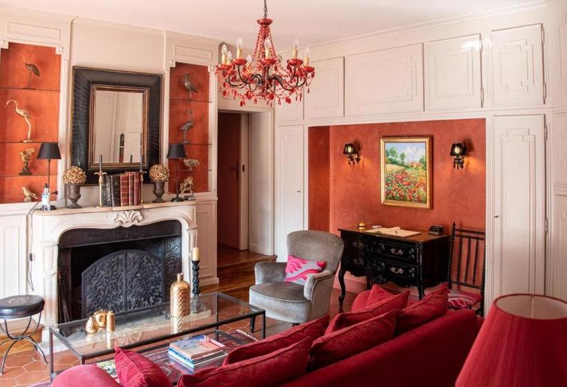 펜션 Maison D Hôtes  Le Domaine De La Frênaie