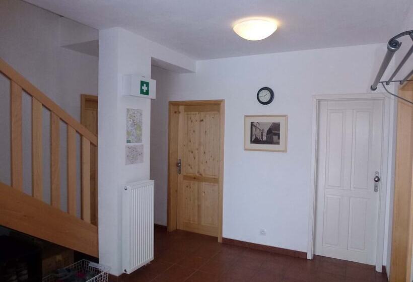 Пансион Penzion U Hájovny U Pískoven   Vlkov