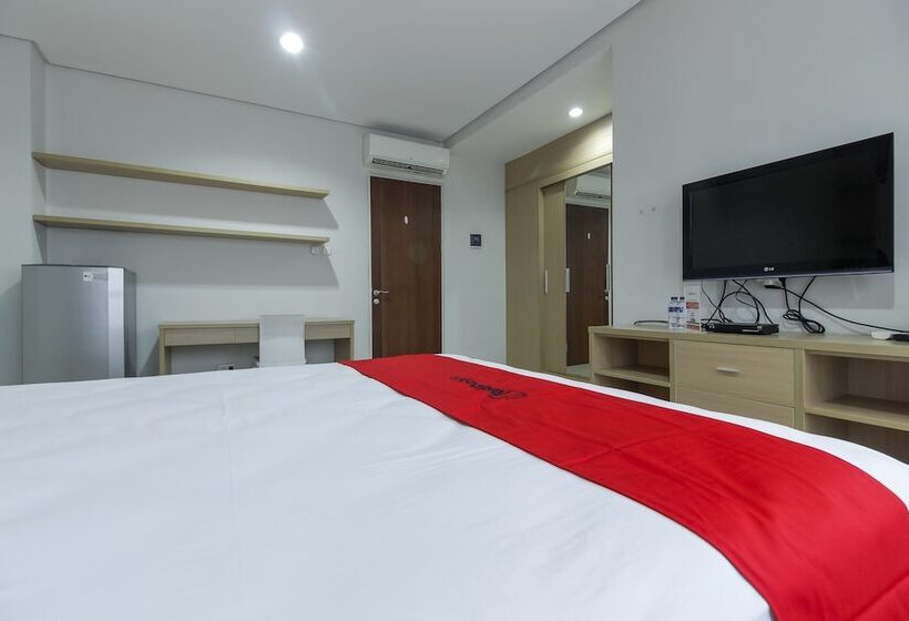 פנסיון Reddoorz @ Patal Senayan 4