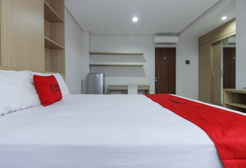 פנסיון Reddoorz @ Patal Senayan 4
