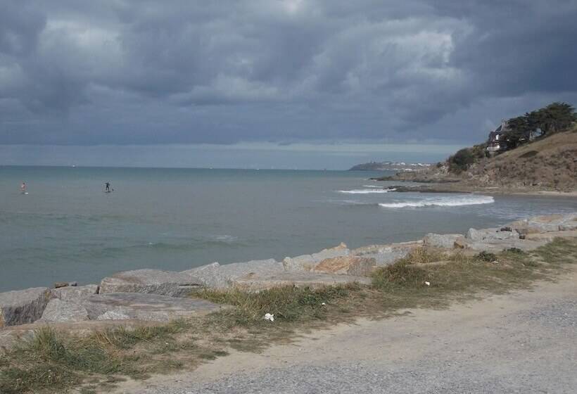 פנסיון Résidence La Calanque