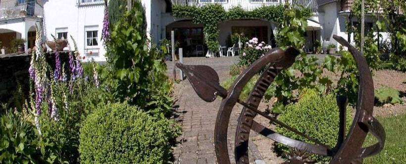 Пансион Wein Und Gaestehaus Fries