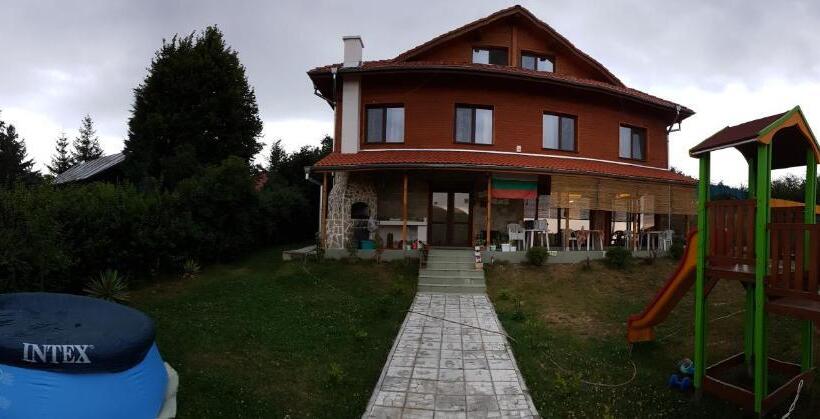 פנסיון Yan Bibiyan Guest House