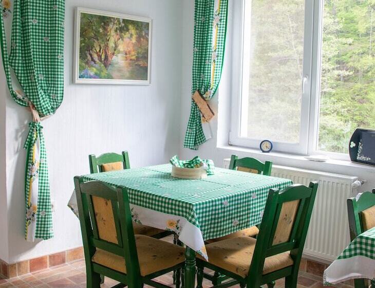 بنسيون Zöld Tündér